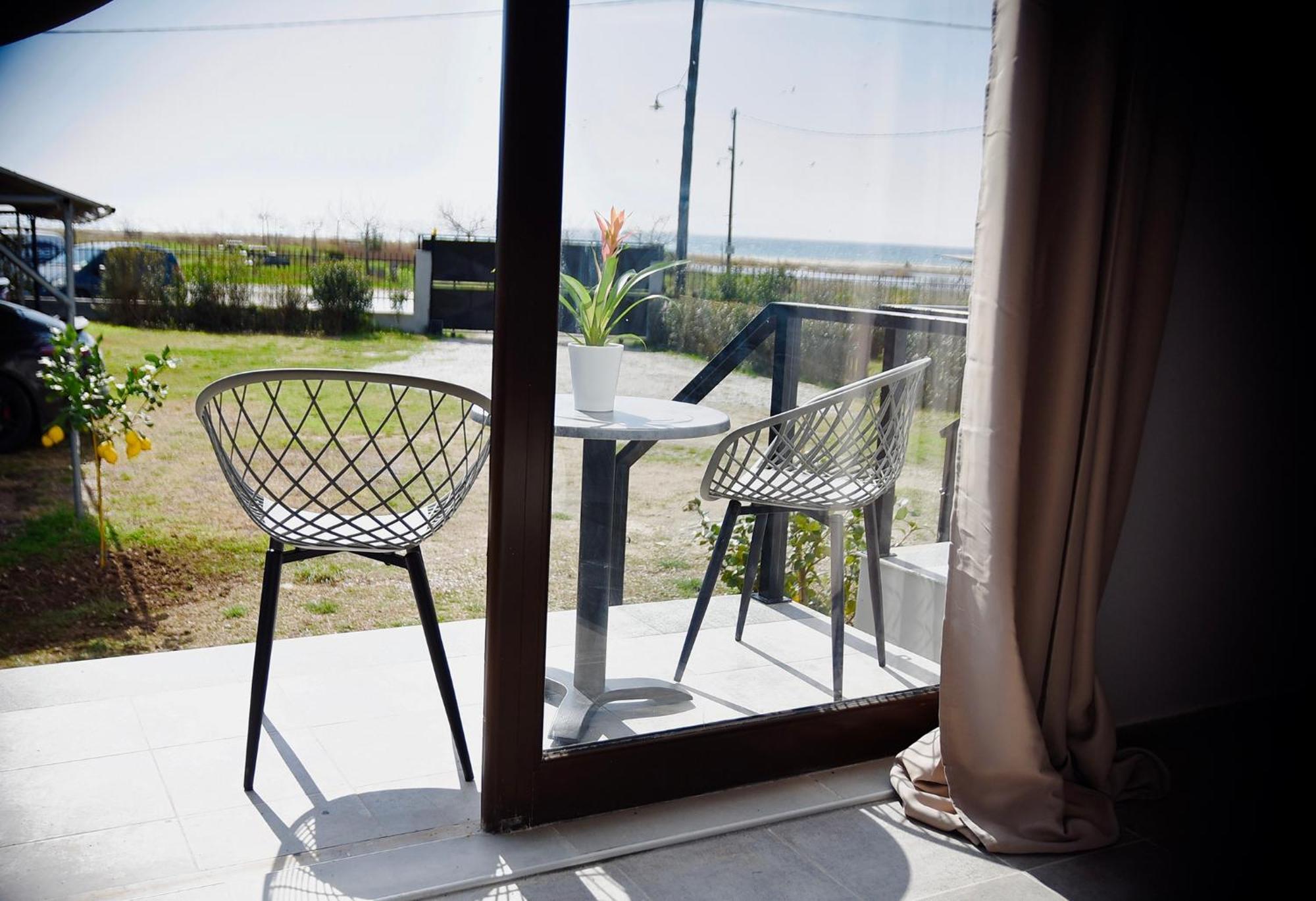 Nea Kallikrateia Room Nine 9 Beachfront Apartments מראה חיצוני תמונה