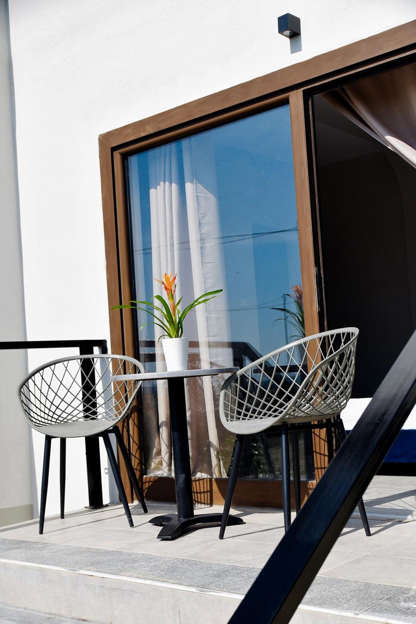 Nea Kallikrateia Room Nine 9 Beachfront Apartments מראה חיצוני תמונה