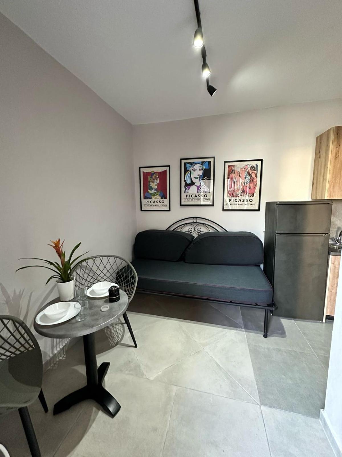 Nea Kallikrateia Room Nine 9 Beachfront Apartments מראה חיצוני תמונה