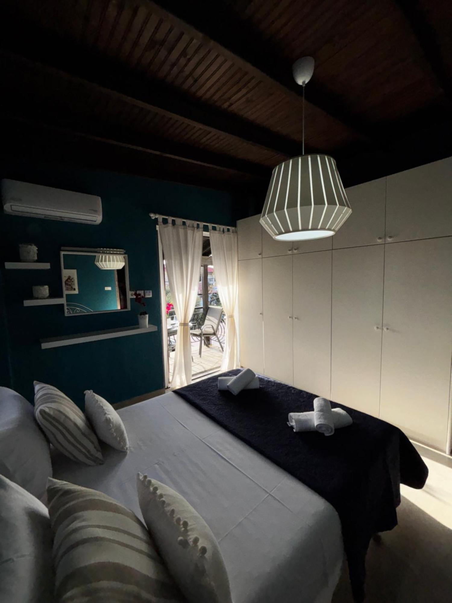 Nea Kallikrateia Room Nine 9 Beachfront Apartments מראה חיצוני תמונה